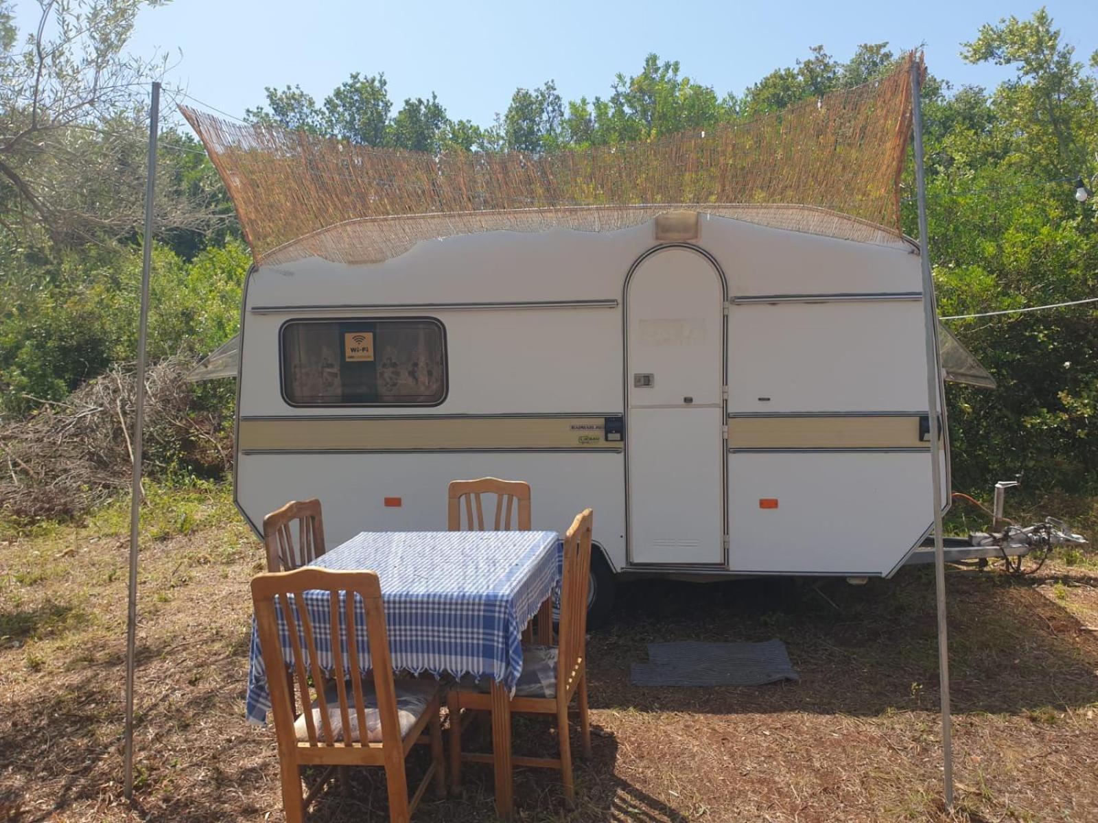 Hotel Aquariumi Jale Camping Zewnętrze zdjęcie